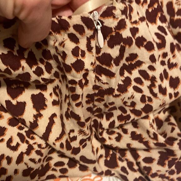 Isalis Animal Print Skirt - Picture 7 of 7